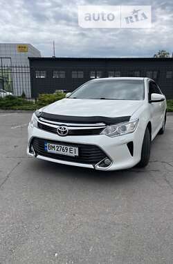 Седан Toyota Camry 2016 в Сумах