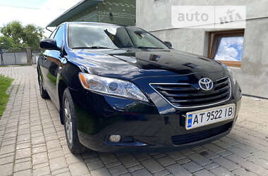 Седан Toyota Camry 2008 в Тисмениці