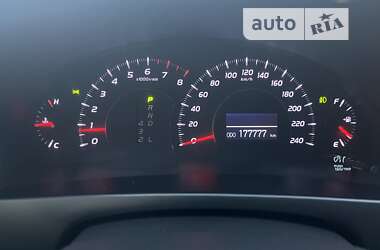Седан Toyota Camry 2011 в 