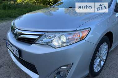 Седан Toyota Camry 2013 в Полтаве