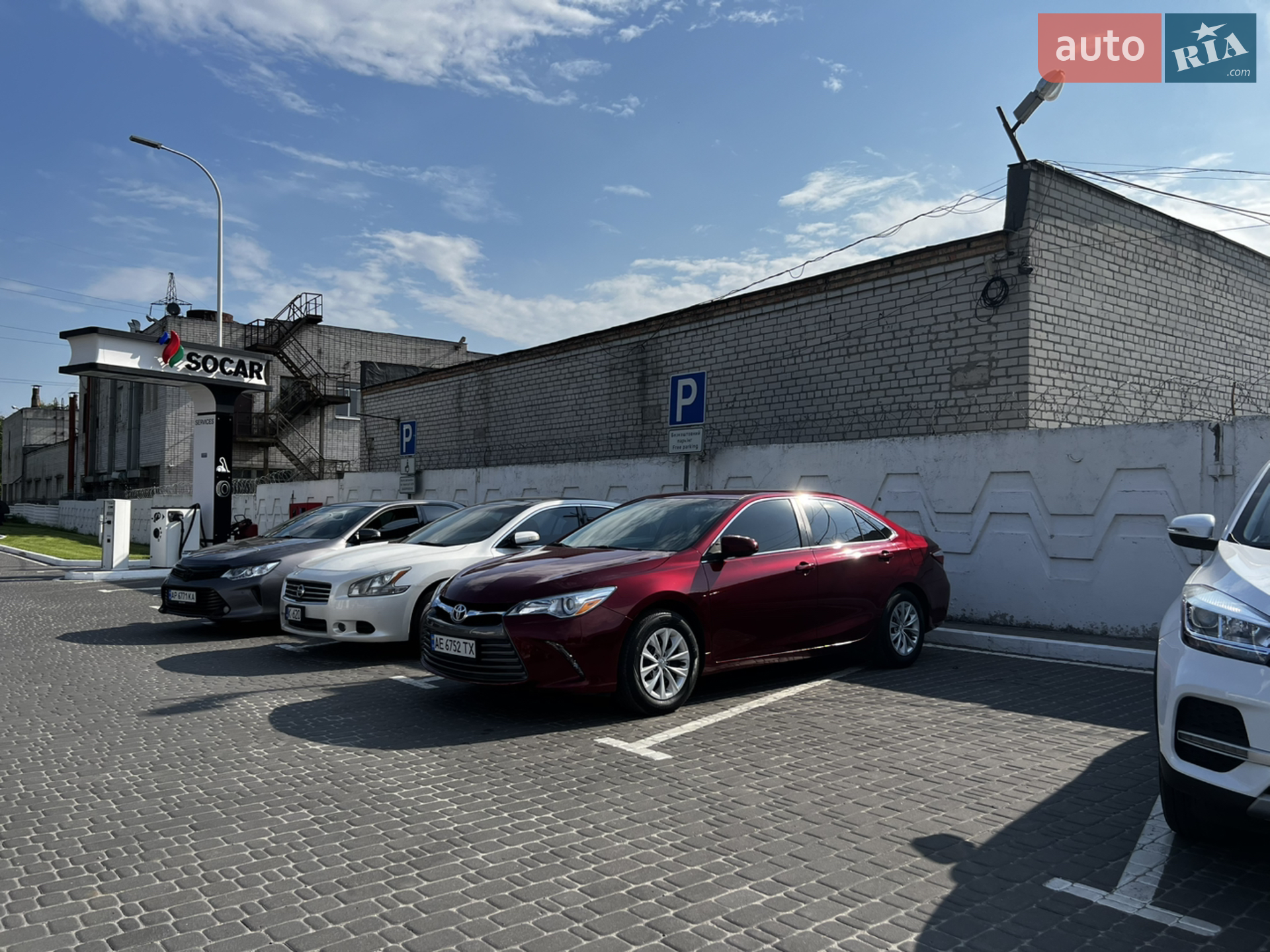 2015 Toyota Camry - мініатюра 2