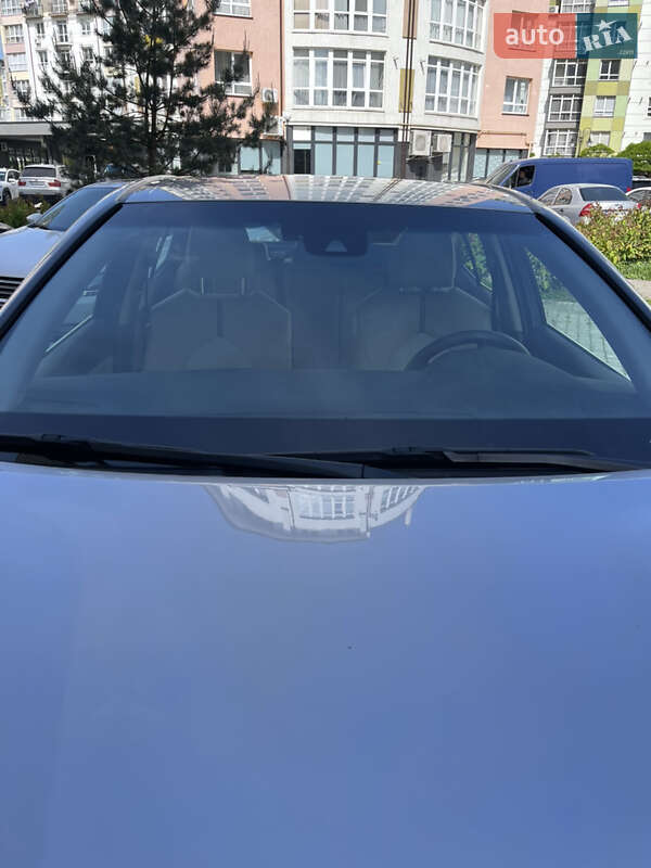 Седан Toyota Camry 2017 в Івано-Франківську