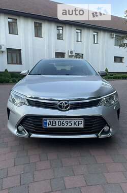 Седан Toyota Camry 2015 в Києві