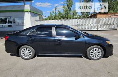 Седан Toyota Camry 2014 в Шостці