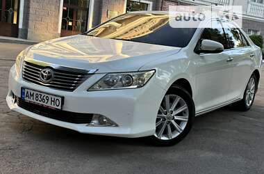 Седан Toyota Camry 2012 в Кам'янському