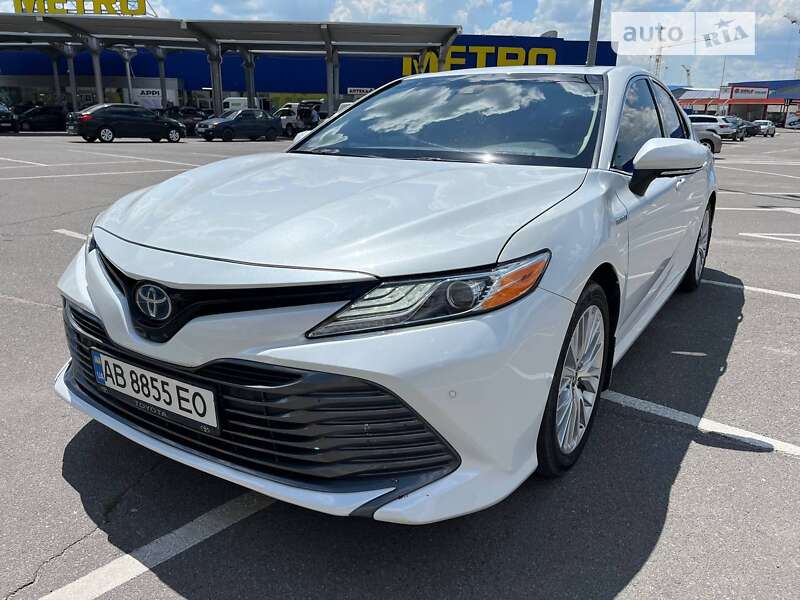 Седан Toyota Camry 2020 в Вінниці