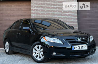 Седан Toyota Camry 2006 в Бердичеве