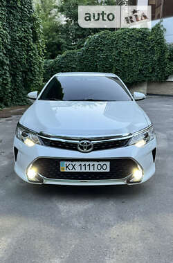 Toyota Camry 2015