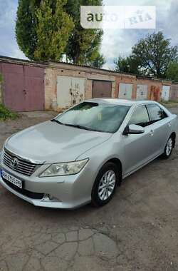 Седан Toyota Camry 2013 в 