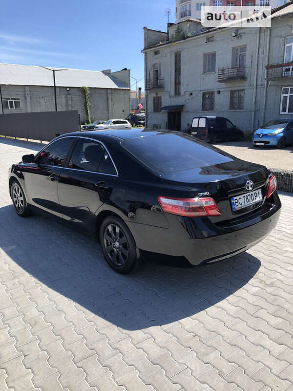 Седан Toyota Camry 2008 в Львові