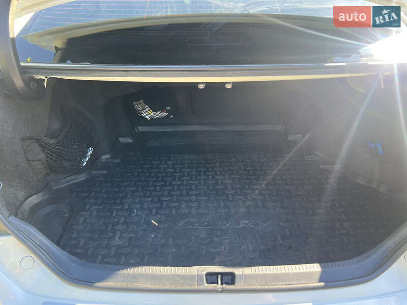 Седан Toyota Camry 2017 в Житомире