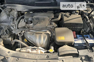 Седан Toyota Camry 2013 в 