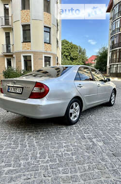 Седан Toyota Camry 2002 в Києві