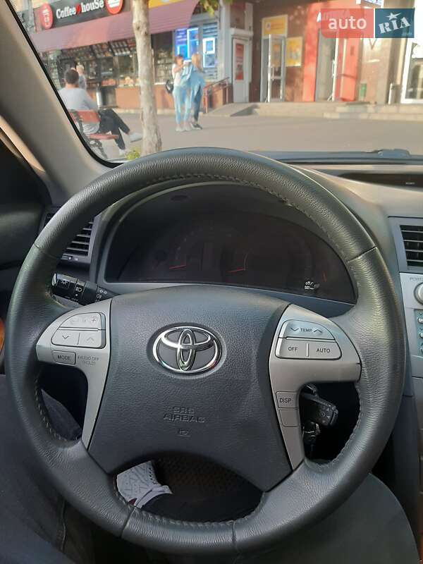 Седан Toyota Camry 2007 в Умани