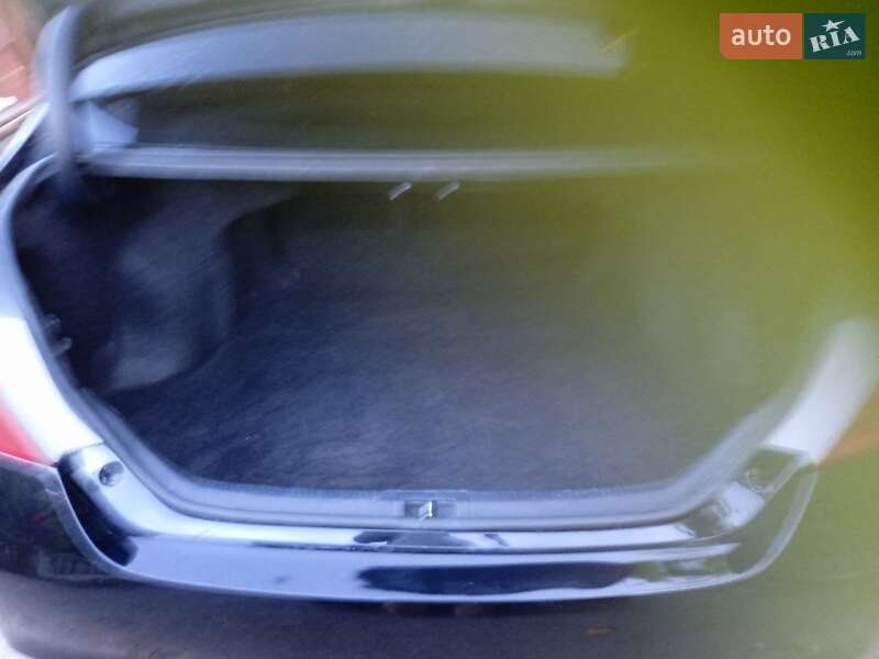 Седан Toyota Camry 2015 в Хмільнику