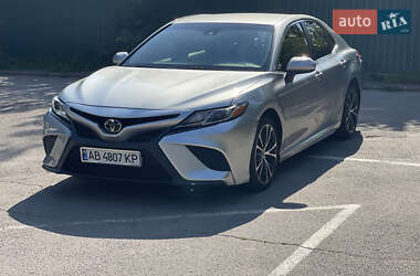 Седан Toyota Camry 2017 в 