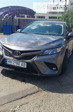Седан Toyota Camry 2020 в Чорноморську