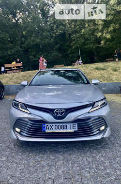 Седан Toyota Camry 2019 в Одесі