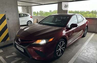 Toyota Camry 2018