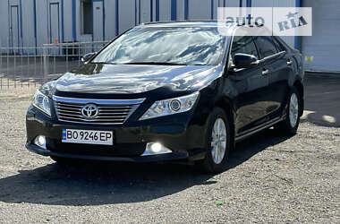 Седан Toyota Camry 2011 в Києві