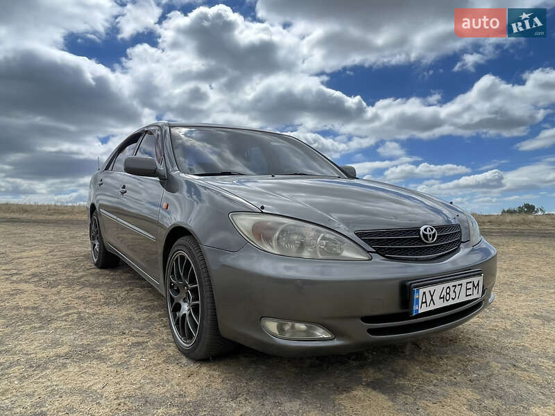 Toyota Camry 2003