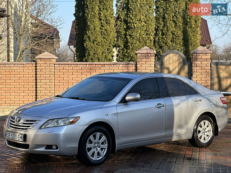 Седан Toyota Camry 2007 в Черновцах