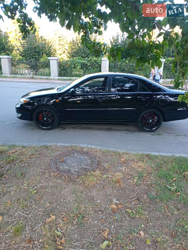 Седан Toyota Camry 2002 в Умани