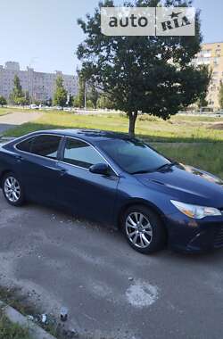 Седан Toyota Camry 2015 в Киеве