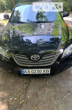 Седан Toyota Camry 2008 в Киеве