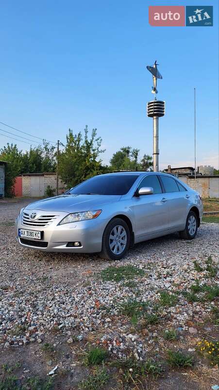 Седан Toyota Camry 2008 в Харкові