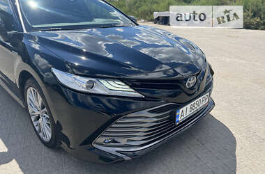 Седан Toyota Camry 2019 в Ірпені