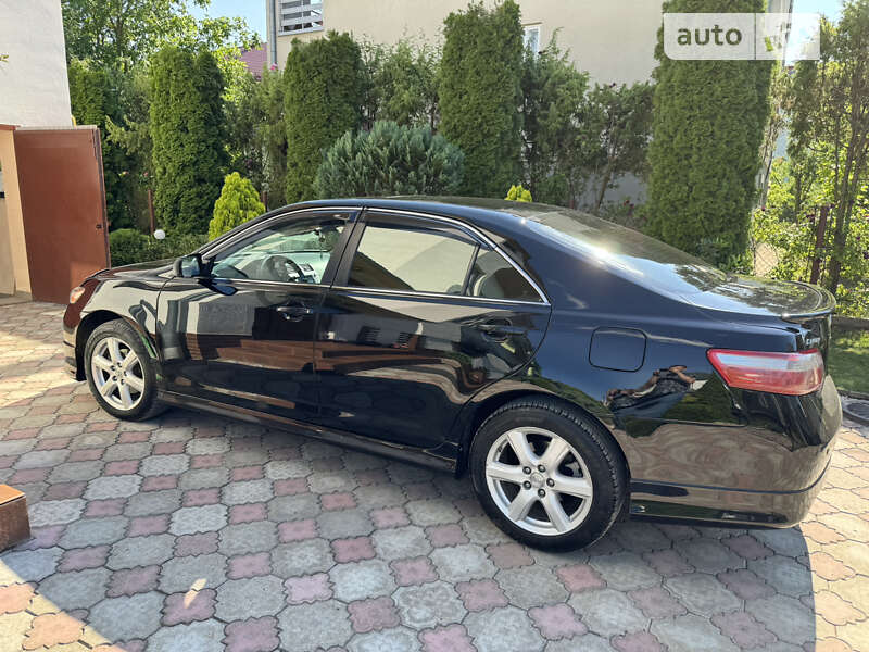 Седан Toyota Camry 2008 в Львові