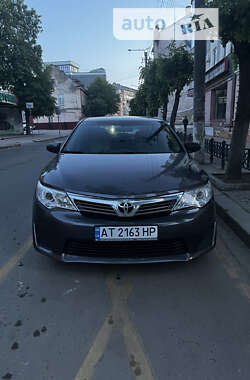 Toyota Camry 2014