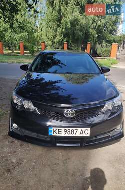 Седан Toyota Camry 2012 в Кам'янському