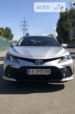 Toyota Camry 2022