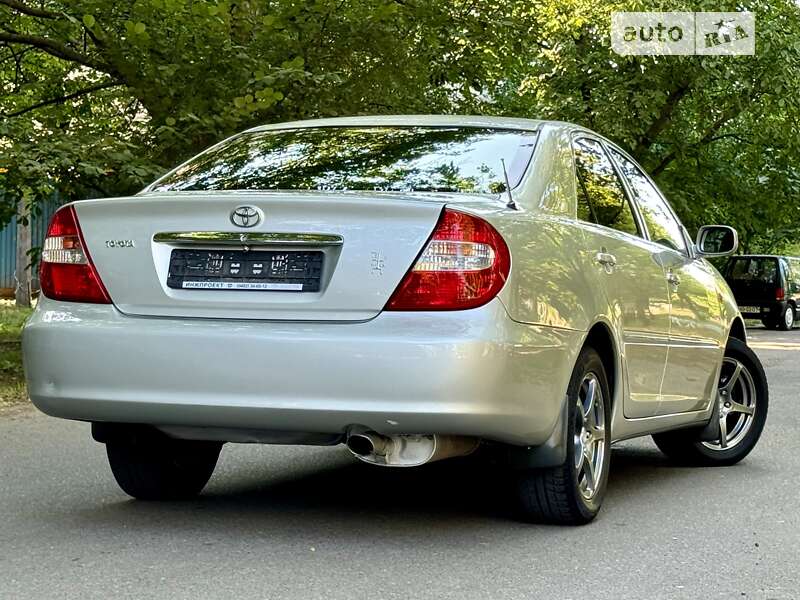 Седан Toyota Camry 2005 в Одесі