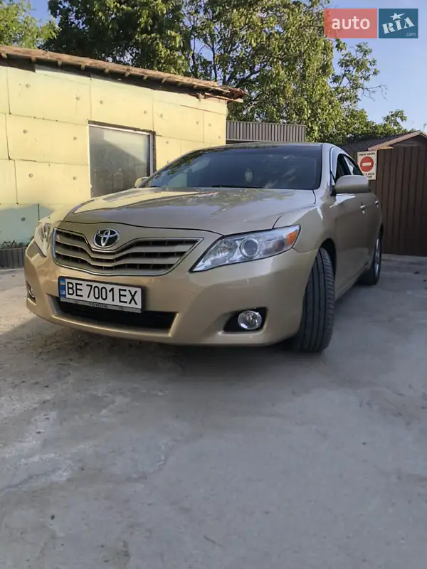 Toyota Camry 2010