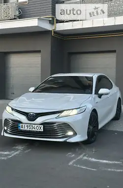 Toyota Camry 2019