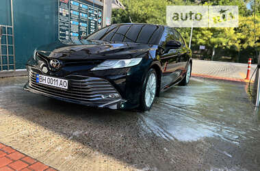 Седан Toyota Camry 2020 в Одессе