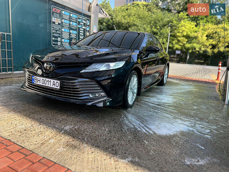 Седан Toyota Camry 2020 в Одесі