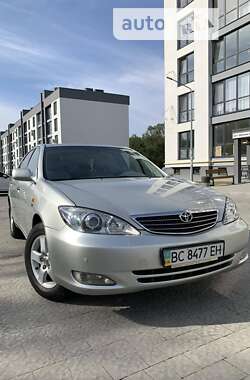 Седан Toyota Camry 2004 в Новояворовске