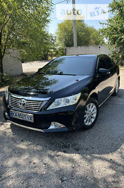 Седан Toyota Camry 2013 в Запоріжжі