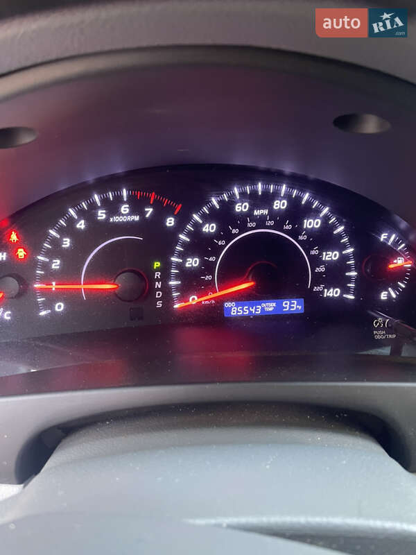 Седан Toyota Camry 2011 в Лубнах