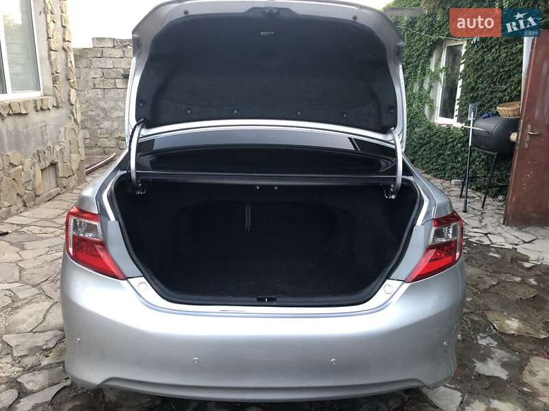 Седан Toyota Camry 2011 в Каменец-Подольском фото 17 Седан Toyota Camry 2011 в Каменец-Подольском
