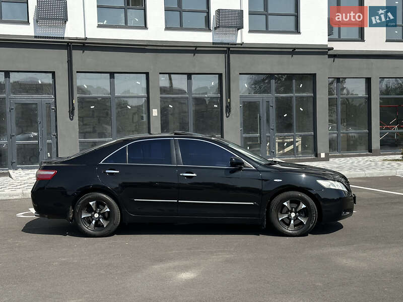Седан Toyota Camry 2007 в Чернігові