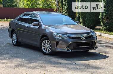 Седан Toyota Camry 2014 в Кореці