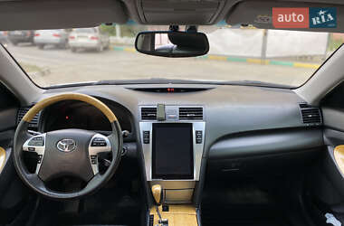 Седан Toyota Camry 2006 в 