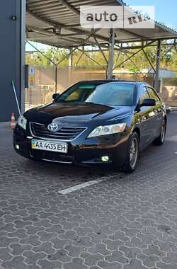 Седан Toyota Camry 2007 в Киеве