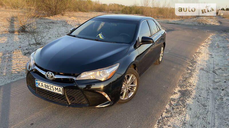 Седан Toyota Camry 2017 в Переяславі