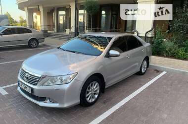 Седан Toyota Camry 2012 в Киеве